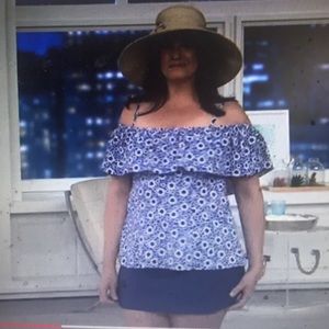 New $87 2 Piece  Size 16  Fit 4 U Off-the- Shoulder Ruffle Tankini & Black Skirt